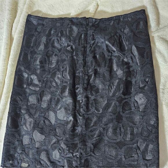 Kenar women's Black Lace overlay skirt size 10 - Picture 2 of 4